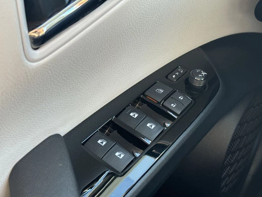 Toyota Prius - Afbeelding 19 van 30