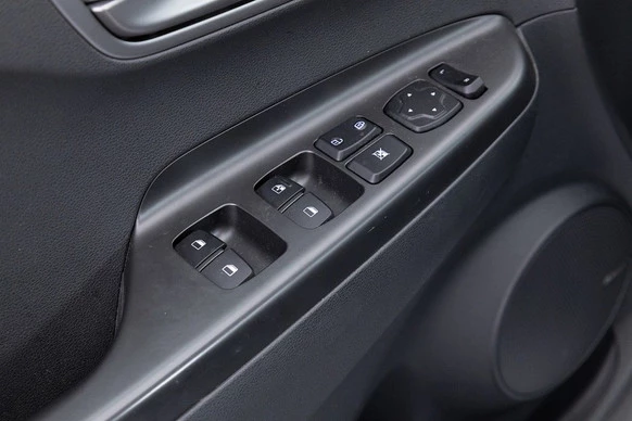 Hyundai Kona - Afbeelding 14 van 30