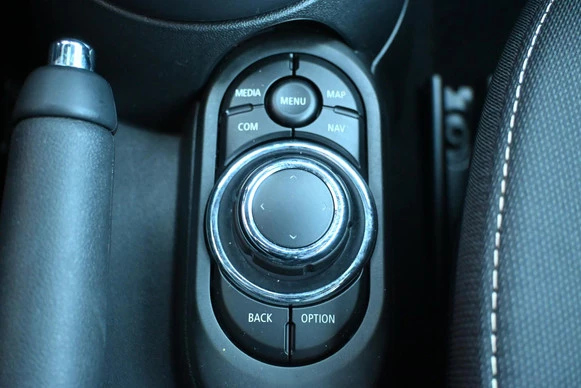 MINI Cooper Cabrio - Afbeelding 24 van 27