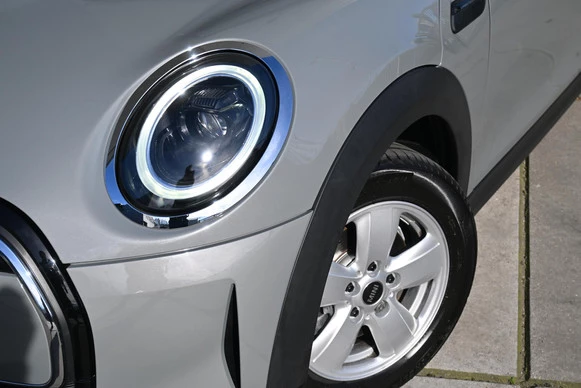 MINI Cooper Cabrio - Afbeelding 2 van 27