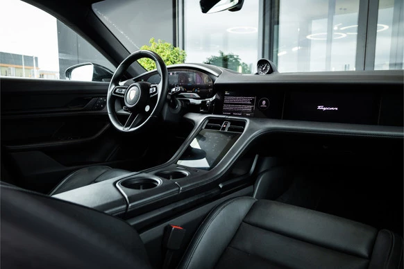 Porsche Taycan - Afbeelding 10 van 30