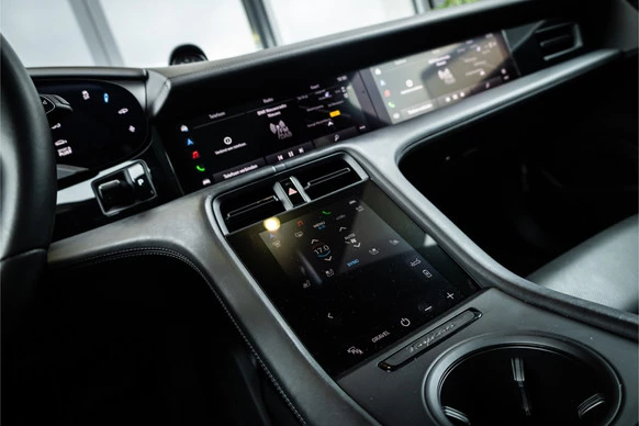 Porsche Taycan - Afbeelding 20 van 30