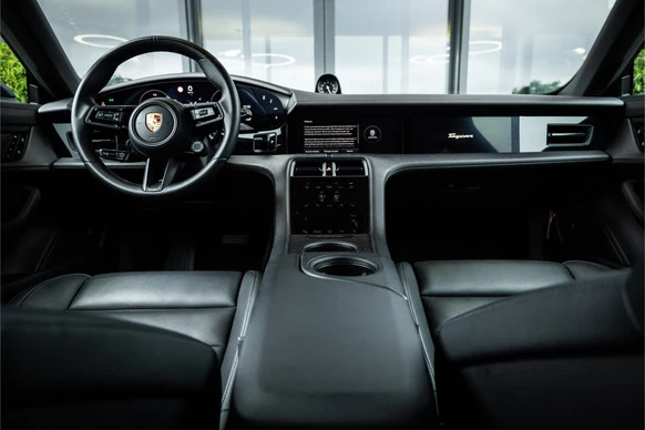 Porsche Taycan - Afbeelding 22 van 30
