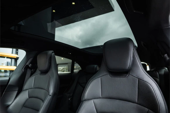 Porsche Taycan - Afbeelding 24 van 30