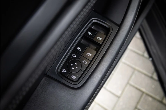 Porsche Taycan - Afbeelding 25 van 30