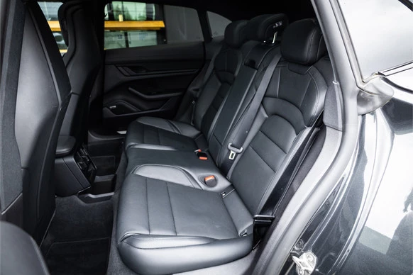 Porsche Taycan - Afbeelding 30 van 30