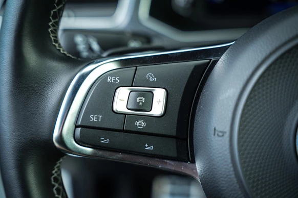 Volkswagen T-Roc - Afbeelding 19 van 30