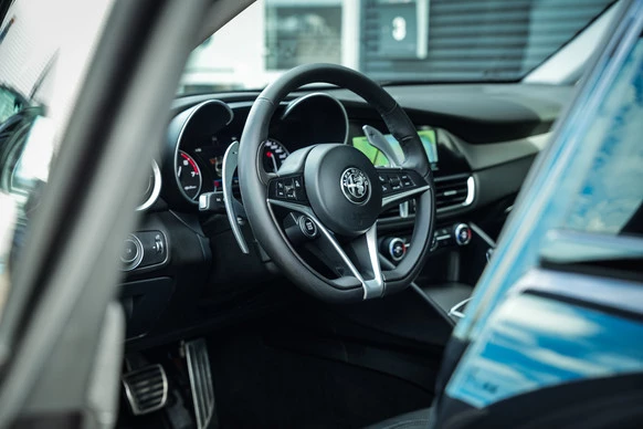 Alfa Romeo Giulia - Afbeelding 10 van 30