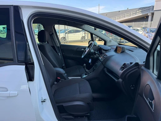 Opel Meriva - Afbeelding 13 van 30