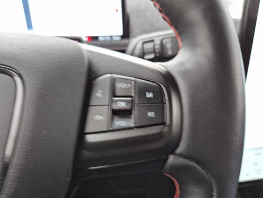 Ford Mustang Mach-E - Afbeelding 10 van 30