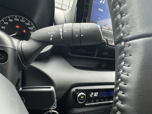 Mazda 2 Hybrid - Afbeelding 14 van 27