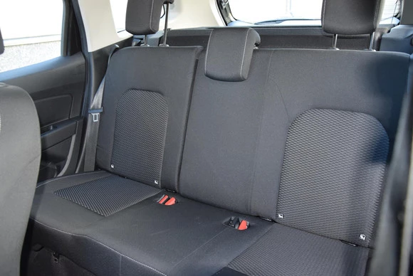 Dacia Duster - Afbeelding 13 van 30