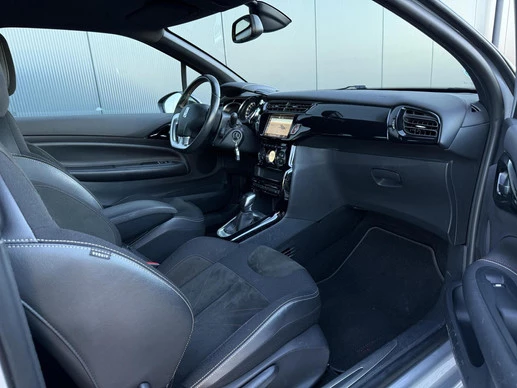 DS DS 3 - Afbeelding 17 van 26