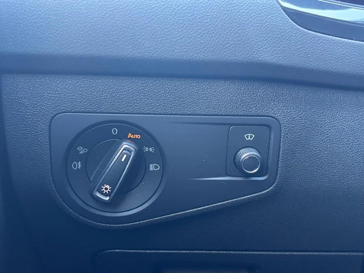 Volkswagen Tiguan - Afbeelding 15 van 30