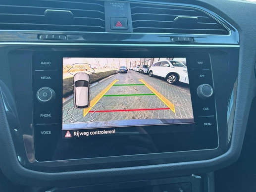 Volkswagen Tiguan - Afbeelding 23 van 30