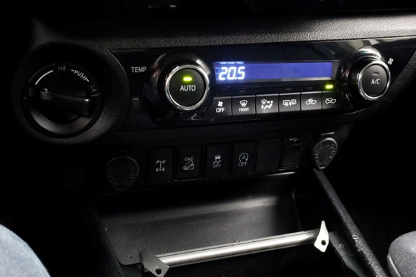 Toyota Hilux - Afbeelding 16 van 18