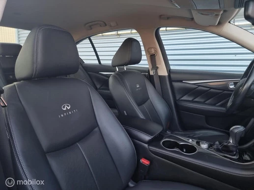 Infiniti Q - Afbeelding 10 van 30