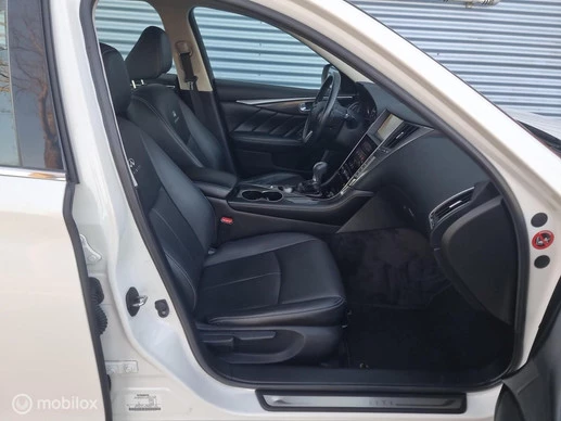 Infiniti Q - Afbeelding 11 van 30