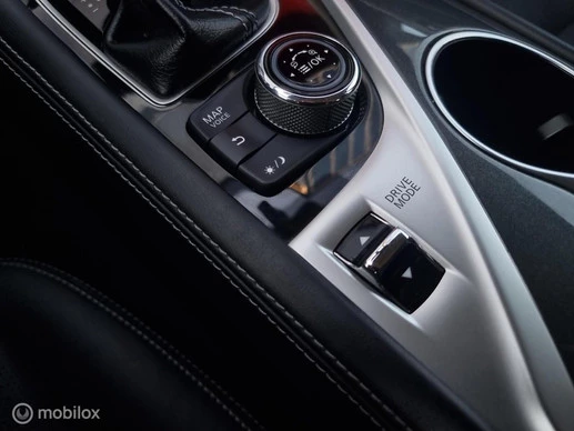 Infiniti Q - Afbeelding 14 van 30