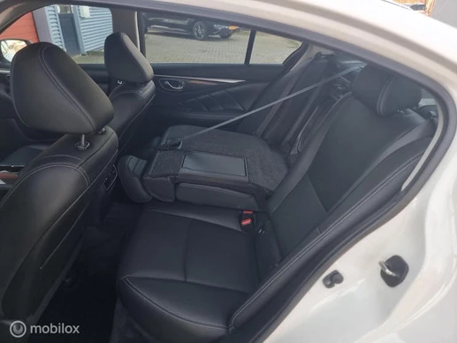 Infiniti Q - Afbeelding 18 van 30