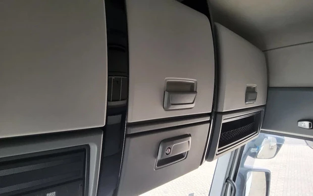 Renault T HIGH 480 - Afbeelding 28 van 30