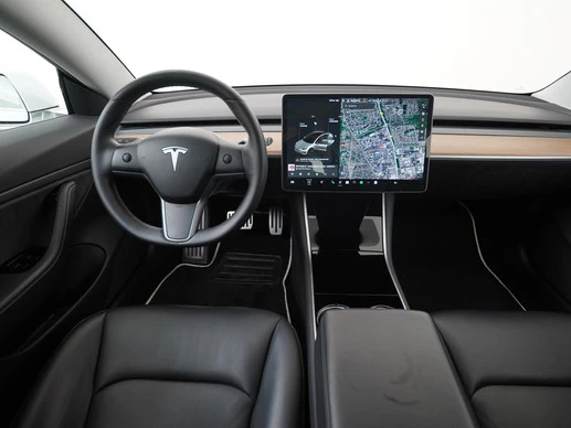 Tesla Model 3 - Afbeelding 6 van 30