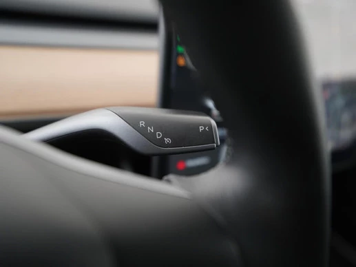 Tesla Model 3 - Afbeelding 11 van 30