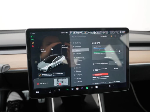 Tesla Model 3 - Afbeelding 21 van 30