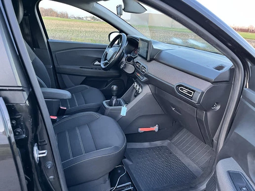 Dacia Sandero - Afbeelding 21 van 30