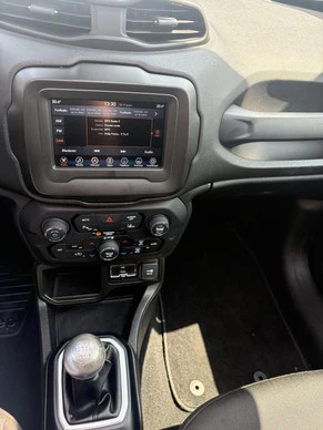 Jeep Renegade - Afbeelding 15 van 16