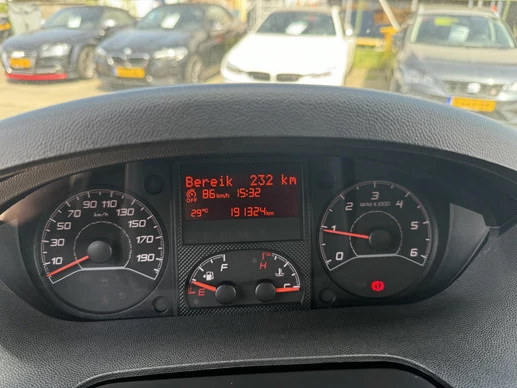 Peugeot Boxer - Afbeelding 12 van 13