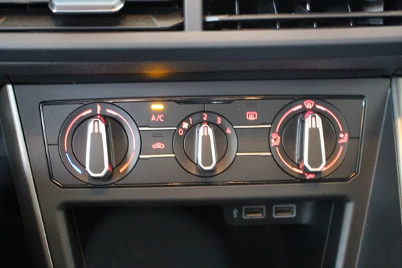 Volkswagen Polo - Afbeelding 17 van 19