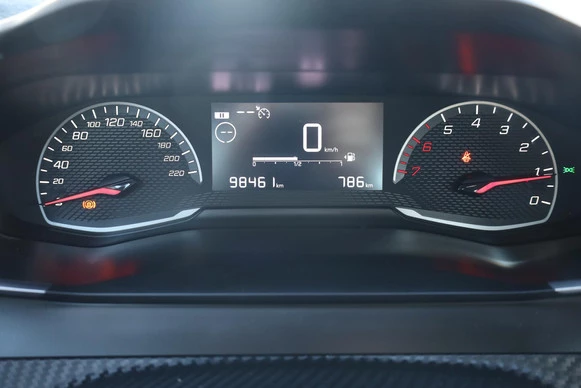 Peugeot 2008 - Afbeelding 13 van 30