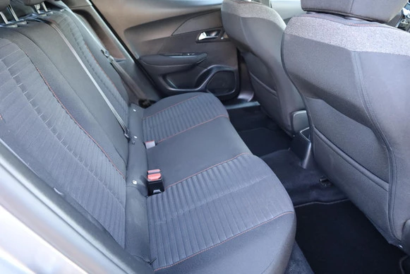 Peugeot 2008 - Afbeelding 28 van 30