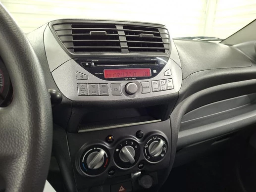 Suzuki Alto - Afbeelding 12 van 25