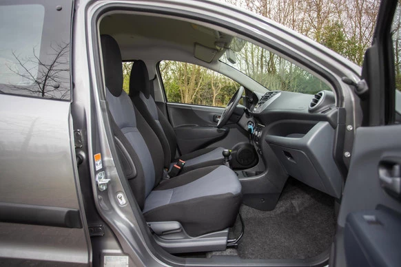 Suzuki Alto - Afbeelding 12 van 30