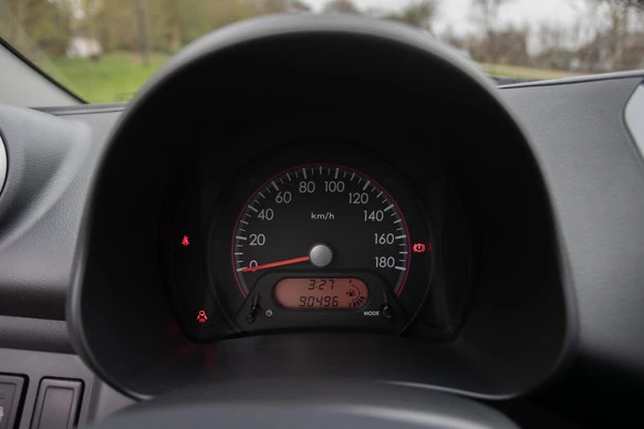 Suzuki Alto - Afbeelding 17 van 30