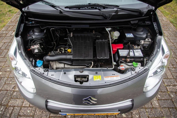 Suzuki Alto - Afbeelding 21 van 30