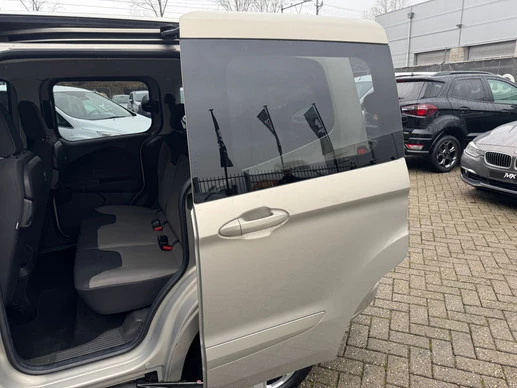 Ford Tourneo Courier - Afbeelding 13 van 27