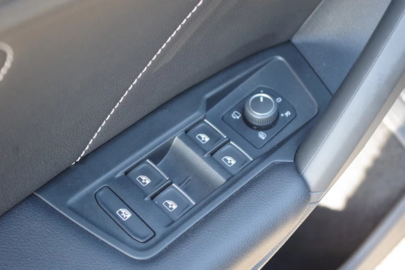 Volkswagen Tiguan - Afbeelding 16 van 30