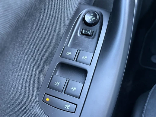 Opel Astra - Afbeelding 13 van 30