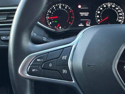 Renault Clio - Afbeelding 24 van 30