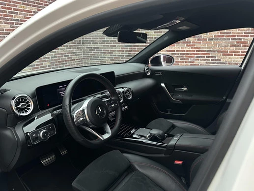 Mercedes-Benz A-Klasse - Afbeelding 27 van 30