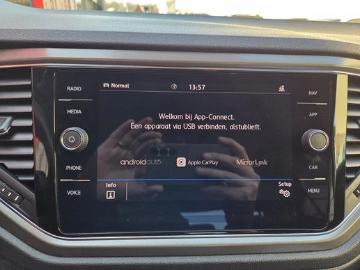 Volkswagen T-Roc - Afbeelding 29 van 30