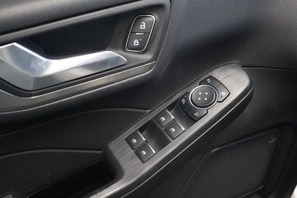 Ford Kuga - Afbeelding 17 van 30