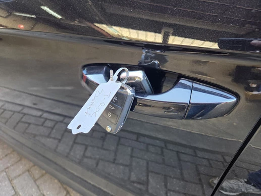 Volkswagen T-Roc - Afbeelding 13 van 30