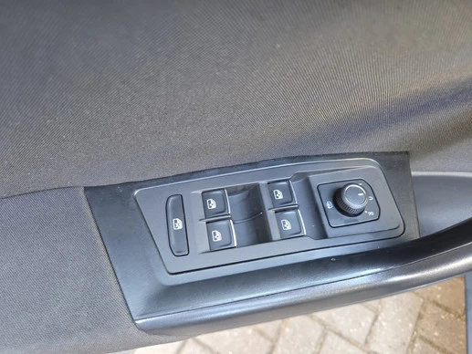 Volkswagen T-Roc - Afbeelding 18 van 30