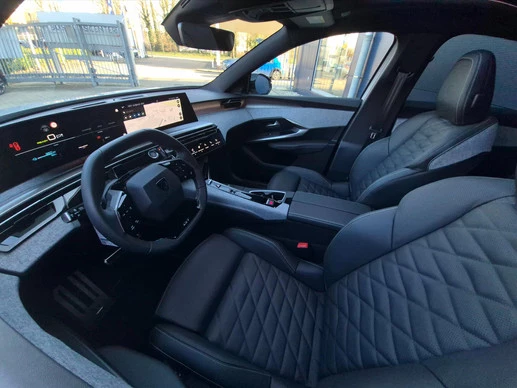 Peugeot e-3008 - Afbeelding 15 van 30