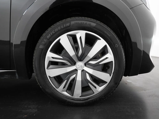 Peugeot e-208 - Afbeelding 28 van 30