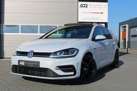 Volkswagen Golf - Afbeelding 1 van 30